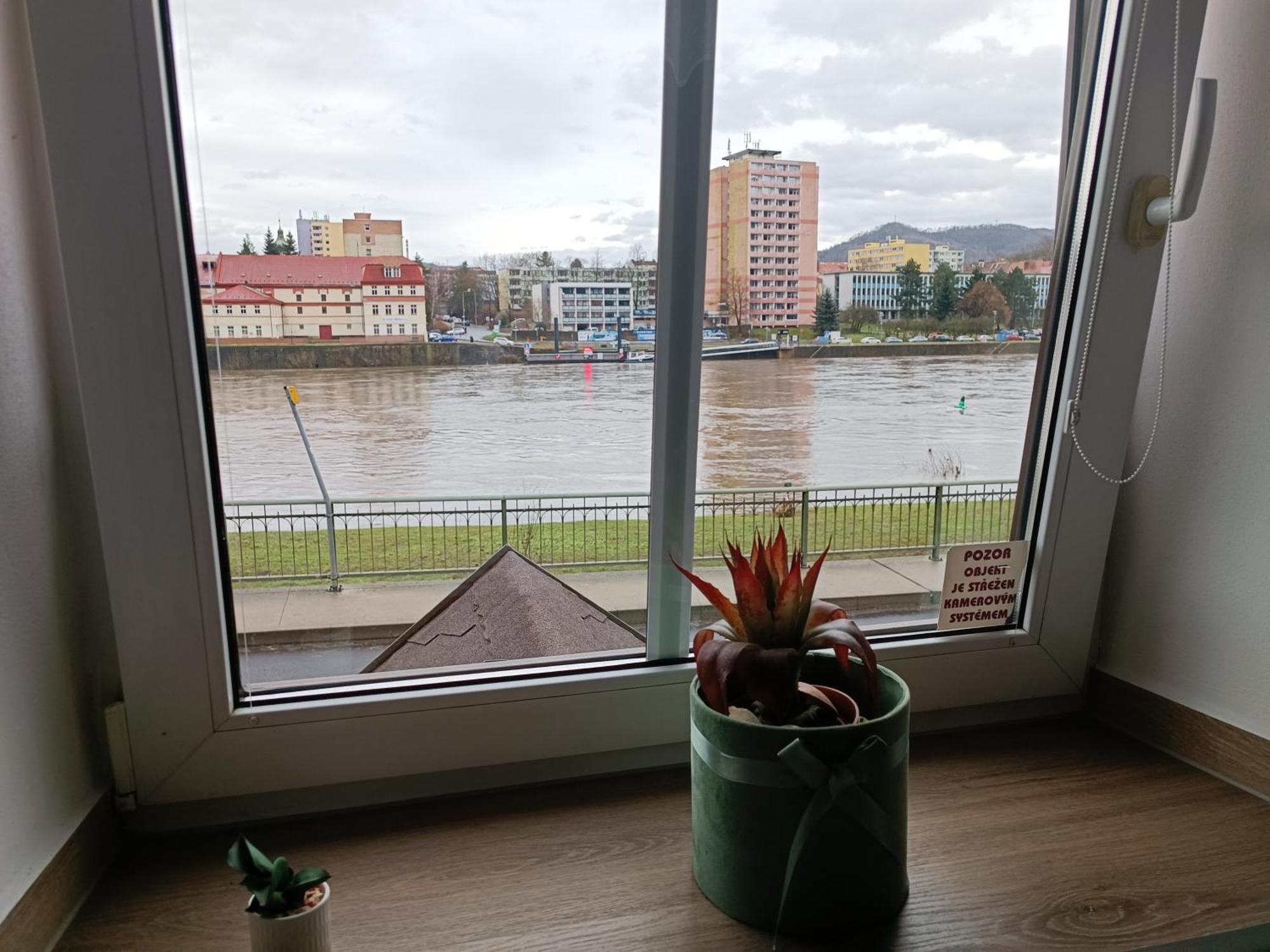 U Bocmana S Vyhledem Na Zamek A Labe Decin Exterior foto