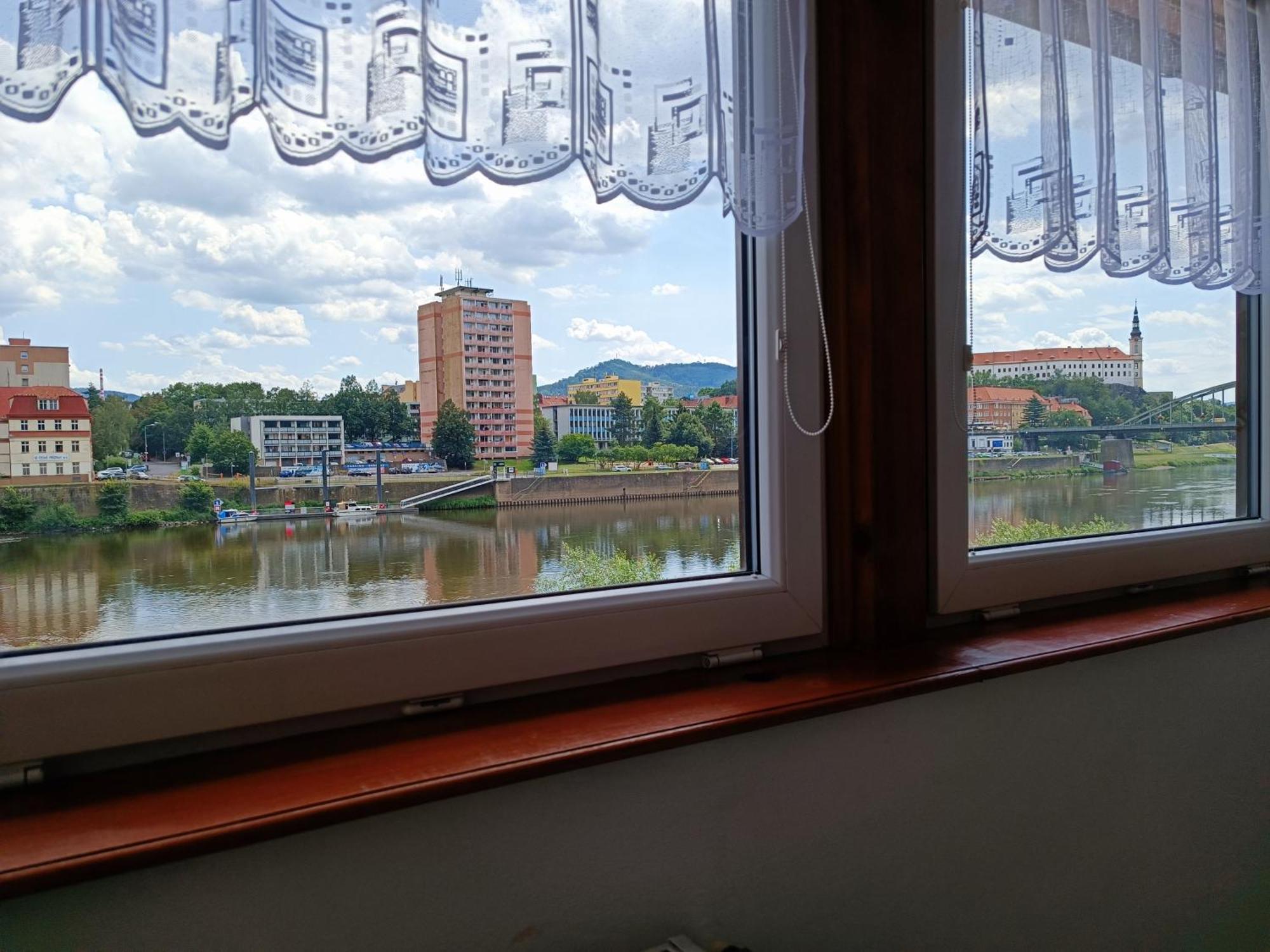 U Bocmana S Vyhledem Na Zamek A Labe Decin Exterior foto