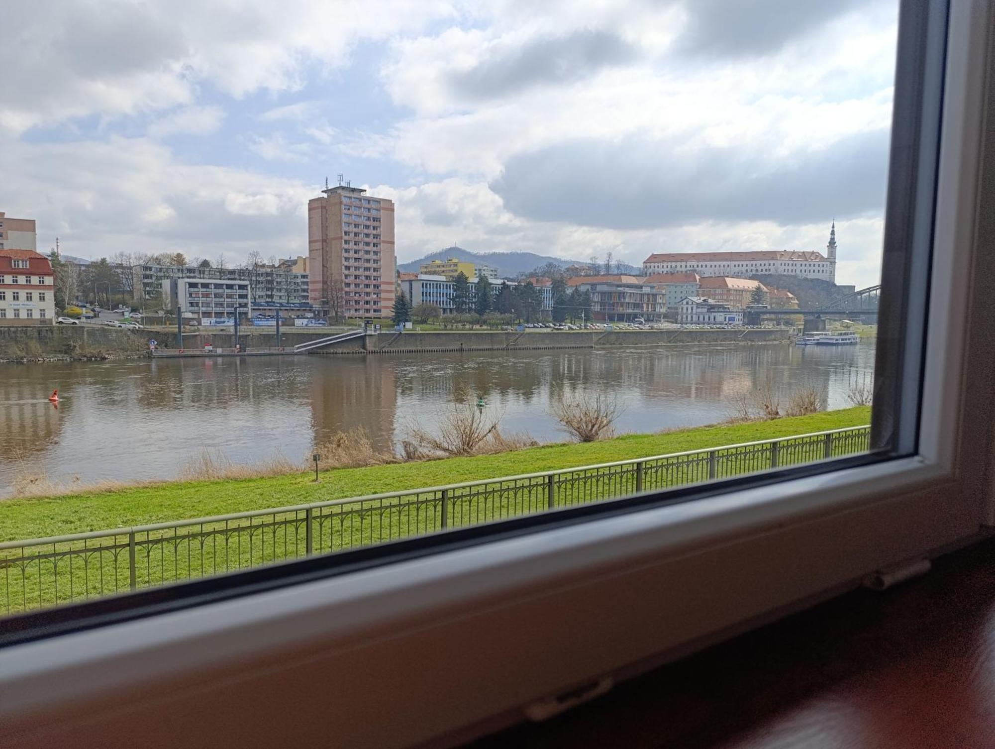 U Bocmana S Vyhledem Na Zamek A Labe Decin Exterior foto