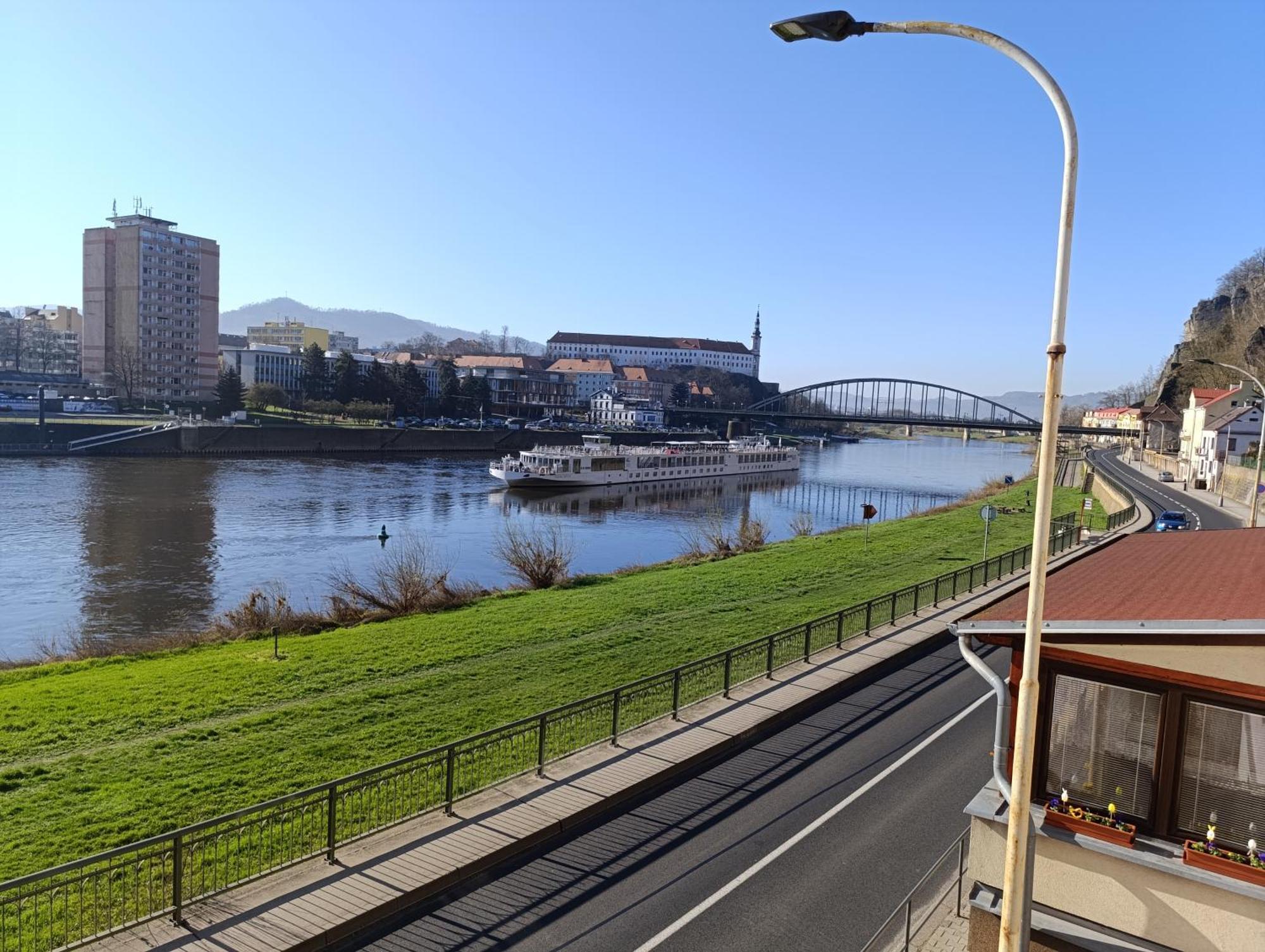 U Bocmana S Vyhledem Na Zamek A Labe Decin Exterior foto